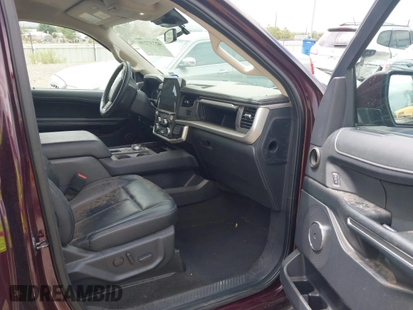 2024 Ford Expedition Max XLT with VIN 1FMJK1H85REA41962, listed as a IAAI auction lot 42737239 with 40,724 mi miles and . Bid and sale history available at DreamBid. Image 5.