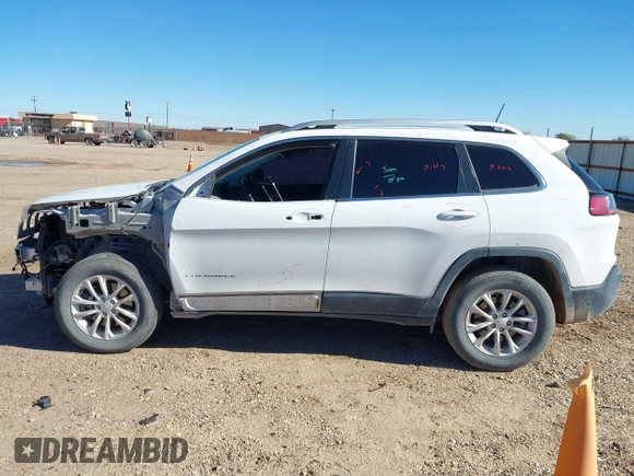 2019 Jeep Cherokee Latitude with VIN 1C4PJMCB2KD352024, listed as a IAAI auction lot 40868796 with 96,854 mi miles and . Bid and sale history available at DreamBid. Image 15.