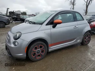 2015 FIAT 500e with VIN 3C3CFFGEXFT581703, listed as a Copart auction lot 44638645 with 80,423 mi miles and Salvage Title. Bid and sale history available at carsss.com. Image 1.