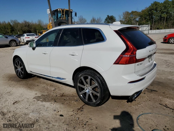 2020 Volvo XC60 Inscription with VIN YV4102RL4L1512319, listed as a Copart auction lot 48719605 with 37,302 mi miles and Salvage Title. Bid and sale history available at carsss.com. Image 2.