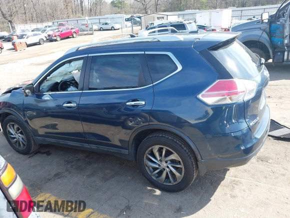 2015 Nissan Rogue SV with VIN 5N1AT2MV2FC795908, listed as a IAAI auction lot 41804631 with 136,453 mi miles. Bid and sale history available at carsss.com. Image 14.