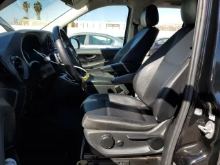 2020 Mercedes-Benz Metris with VIN W1WV0FEY6L3699438, listed as a Copart auction lot 46264865 with 80,576 mi miles and Salvage Title. Bid and sale history available at DreamBid. Image 7.