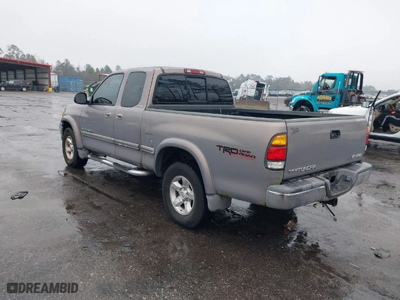 2001 Toyota Tundra Ltd with VIN 5TBBT48151S220102, listed as a IAAI auction lot 41628923 with 263,433 mi miles. Bid and sale history available at carsss.com. Image 3.