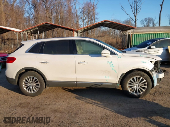 2018 Lincoln MKX Select z VIN 2LMPJ8KR5JBL48639, wystawiony jako IAAI lot #41640923 z przebiegiem 124 834 mil mil oraz . Historia ofert i sprzedaży dostępna na DreamBid. Obrazek 14.