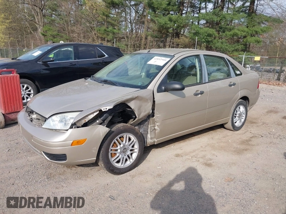 2007 Ford Focus S with VIN 1FAFP34N17W332474, listed as a IAAI auction lot 42052900 with 92,400 mi miles and . Bid and sale history available at carsss.com. Image 2.