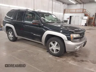2004 Chevrolet TrailBlazer LS with VIN 1GNDT13S942308362, listed as a IAAI auction lot 41913292 with 153,458 mi miles. Bid and sale history available at carsss.com. Image 1.