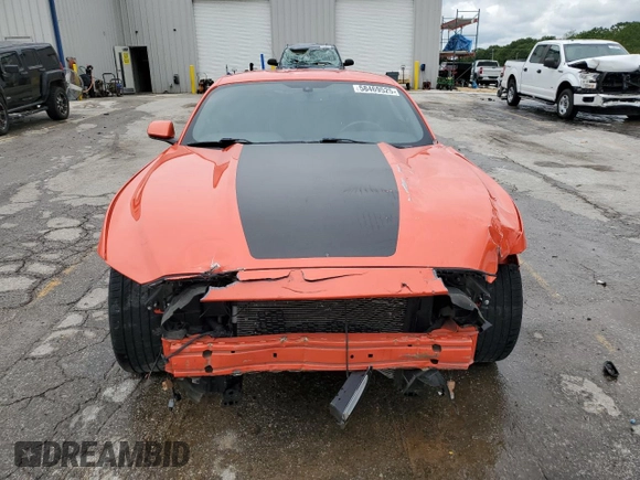2015 Ford Mustang V6 z VIN 1FA6P8AM6F5388679, wystawiony jako Copart lot #58469525 z przebiegiem 69 819 mil mil oraz Szkoda całkowita • Salvage title. Historia ofert i sprzedaży dostępna na DreamBid. Obrazek 5.