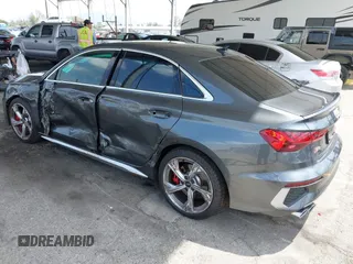 2024 Audi S3 Prestige z VIN WAUJ3DGY8RA067514, wystawiony jako IAAI lot #42086328 z przebiegiem 11 049 mil mil oraz . Historia ofert i sprzedaży dostępna na DreamBid. Obrazek 3.