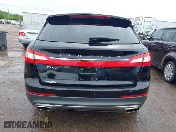 2017 Lincoln MKX Select с VIN 2LMPJ6KR6HBL49829, выставлен на аукционе IAAI как лот 42093216 с пробегом 97 274 миль миль и . История ставок и продаж доступна на DreamBid. Изображение 16.
