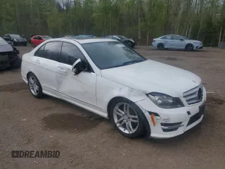 2013 Mercedes-Benz C 300 Sport с VIN WDDGF8AB8DA823681, выставлен на аукционе Copart как лот 56145985 с пробегом 112 949 миль миль и Списание • Salvage title. История ставок и продаж доступна на DreamBid. Изображение 4.