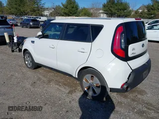 2015 Kia Soul with VIN KNDJN2A23F7136379, listed as a IAAI auction lot 41853304 with 90,697 mi miles. Bid and sale history available at carsss.com. Image 3.