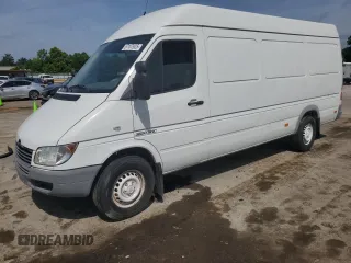 2006 Freightliner Sprinter z VIN WDYPD744965964511, wystawiony jako Copart lot #57107925 z przebiegiem 313 895 mil mil oraz Tytuł czysty. Historia ofert i sprzedaży dostępna na DreamBid. Obrazek 1.