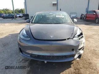 2023 Tesla Model 3 z VIN 5YJ3E1EA6PF621759, wystawiony jako Copart lot #63669045 z przebiegiem 20 094 mil mil oraz Szkoda całkowita • Salvage title. Historia ofert i sprzedaży dostępna na DreamBid. Obrazek 5.