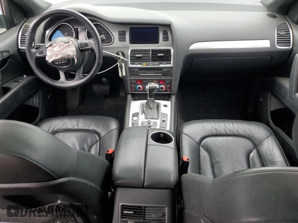 2015 Audi Q7 S line Prestige with VIN WA1DGAFE9FD001651, listed as a Copart auction lot 56538305 with 152,148 mi miles and Clean title. Bid and sale history available at DreamBid. Image 8.