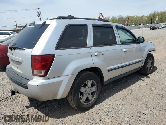 2007 Jeep Grand Cherokee Laredo z VIN 1J8GR48K77C658109, wystawiony jako Copart lot #54685615 z przebiegiem 183 692 mil mil oraz Szkoda całkowita • Salvage title. Historia ofert i sprzedaży dostępna na DreamBid. Obrazek 3.