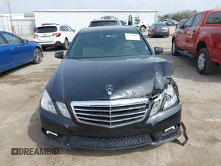 2011 Mercedes-Benz E-Class E 350 Luxury with VIN WDDHF5GB9BA377841, listed as a IAAI auction lot 41940003 with 180,639 mi miles. Bid and sale history available at carsss.com. Image 11.