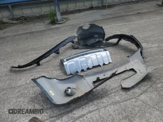 2012 Ford Escape Limited z VIN 1FMCU0EG9CKA20453, wystawiony jako Copart lot #56009755 z przebiegiem 190 000 mil mil oraz Szkoda całkowita • Salvage title. Historia ofert i sprzedaży dostępna na DreamBid. Obrazek 13.