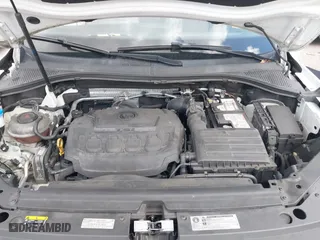 2018 Volkswagen Tiguan SEL with VIN 3VV3B7AX7JM219565, listed as a IAAI auction lot 41906582 with 92,391 mi miles. Bid and sale history available at carsss.com. Image 10.
