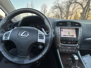 2011 Lexus IS 250 C z VIN JTHFF2C2XB2518852, wystawiony jako Copart lot #49009825 z przebiegiem 163 567 mil mil oraz Czysty tytuł • Clean title. Historia ofert i sprzedaży dostępna na DreamBid. Obrazek 9.