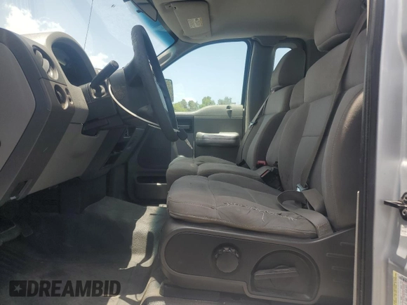 2005 Ford F-150 XL with VIN 1FTRF12235NA64960, listed as a Copart auction lot 60068805 with 251,918 mi miles and Clean title. Bid and sale history available at DreamBid. Image 7.