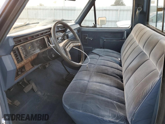 1986 Ford F-150 with VIN 1FTEF14N2GPA89930, listed as a Copart auction lot 43658645 with 87,219 mi miles and Clean Title. Bid and sale history available at carsss.com. Image 7.