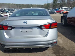 2019 Nissan Altima 2.5 SL with VIN 1N4BL4EV1KC248311, listed as a IAAI auction lot 41826242 with 107,101 mi miles. Bid and sale history available at carsss.com. Image 16.