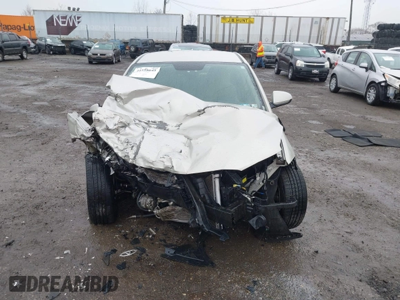 2018 Hyundai Elantra SEL with VIN 5NPD84LFXJH343369, listed as a IAAI auction lot 41858645 with 68,185 mi miles and . Bid and sale history available at DreamBid. Image 6.