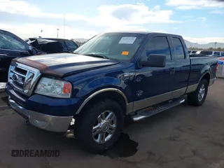 2007 Ford F-150 XLT z VIN 1FTPX14V27FB70552, wystawiony jako IAAI lot #41492410 z przebiegiem 247 114 mil mil oraz . Historia ofert i sprzedaży dostępna na DreamBid. Obrazek 2.