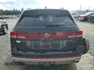 2024 Volkswagen Atlas Peak Edition SE z VIN 1V2CR2CA5RC599779, wystawiony jako Copart lot #49791115 z przebiegiem 25 580 mil mil oraz Szkoda całkowita • Salvage title. Historia ofert i sprzedaży dostępna na DreamBid. Obrazek 6.