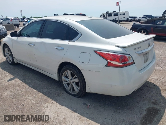 2015 Nissan Altima 2.5 z VIN 1N4AL3AP1FC594152, wystawiony jako IAAI lot #42392043 z przebiegiem 205 410 mil mil oraz . Historia ofert i sprzedaży dostępna na DreamBid. Obrazek 3.
