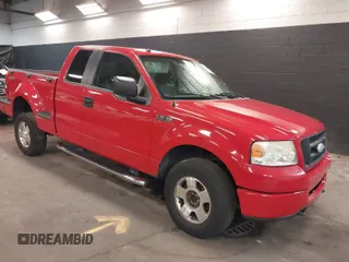 2007 Ford F-150 STX with VIN 1FTRX04W27KC66507, listed as a IAAI auction lot 42000387 with 325,830 mi miles. Bid and sale history available at carsss.com. Image 1.