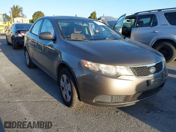 2013 Kia Forte EX with VIN KNAFU4A23D5665843, listed as a IAAI auction lot 41944758 with 1 mi miles. Bid and sale history available at carsss.com. Image 1.