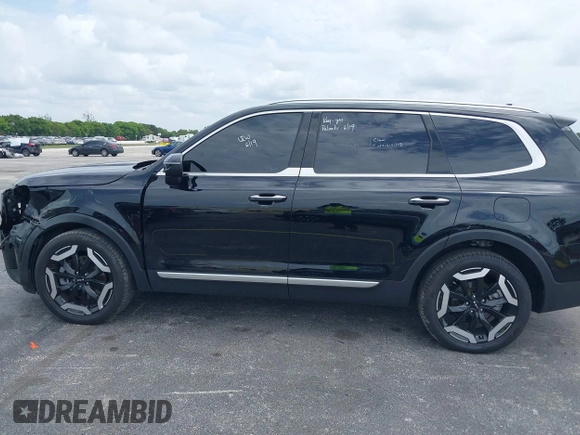 2025 Kia Telluride S with VIN 5XYP6DGC8SG590319, listed as a IAAI auction lot 42625086 with 14,392 mi miles and . Bid and sale history available at DreamBid. Image 14.