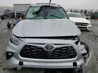 2020 Toyota Highlander XLE with VIN 5TDGZRAH4LS507952, listed as a Copart auction lot 44690655 with 98,567 mi miles and Salvage Title. Bid and sale history available at carsss.com. Image 5.