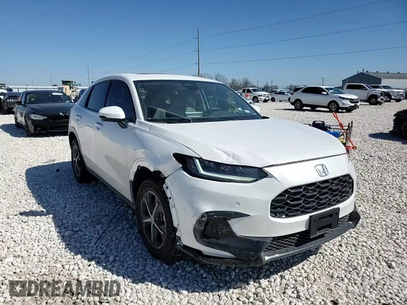2025 Honda HR-V EX-L z VIN 3CZRZ1H77SM730034, wystawiony jako Copart lot #46730005 z przebiegiem 2644 mil mil oraz Szkody całkowita. Historia ofert i sprzedaży dostępna na DreamBid. Obrazek 12.