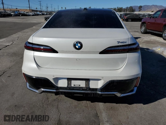 2023 BMW 7 Series 740i with VIN WBA23EH03PCM72085, listed as a Copart auction lot 87090954 with 0 mi miles and Salvage Title. Bid and sale history available at carsss.com. Image 6.