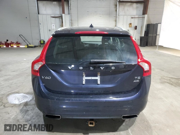 2016 Volvo V60 T5 Premier z VIN YV1612SK2G1309887, wystawiony jako Copart lot #59885775 z przebiegiem 139 271 mil mil oraz Czysty tytuł • Clean title. Historia ofert i sprzedaży dostępna na DreamBid. Obrazek 6.