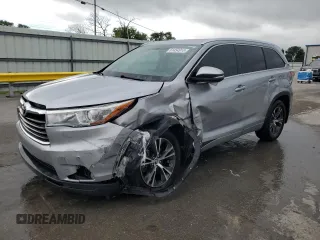 2016 Toyota Highlander XLE with VIN 5TDKKRFH1GS128257, listed as a Copart auction lot 61454915 with 95,686 mi miles and Salvage title. Bid and sale history available at DreamBid. Image 1.