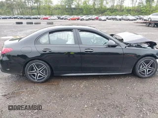 2024 Mercedes-Benz C 300 z VIN W1KAF4HB7RR164070, wystawiony jako IAAI lot #42220022 z przebiegiem 22 290 mil mil oraz . Historia ofert i sprzedaży dostępna na DreamBid. Obrazek 13.