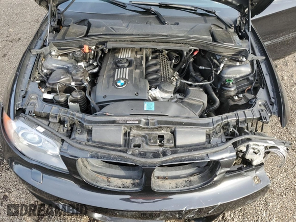 2010 BMW 1 Series 135i with VIN WBAUN9C58AVK41899, listed as a Copart auction lot 80092374 with 81,221 mi miles and Salvage title. Bid and sale history available at DreamBid. Image 11.