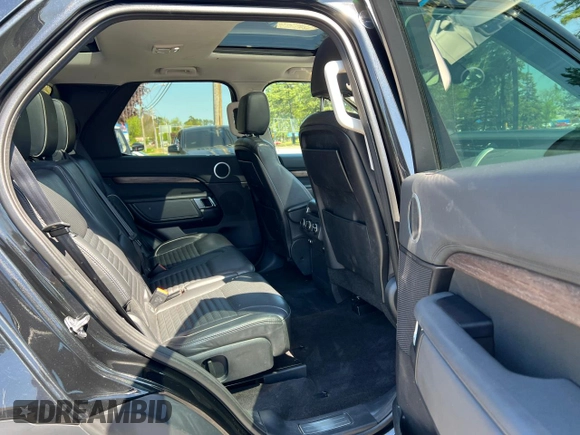 2017 Land Rover Discovery HSE with VIN SALRRBBV7HA016051, listed as a Copart auction lot 56985535 with 138,244 mi miles and Clean Title. Bid and sale history available at DreamBid. Image 6.