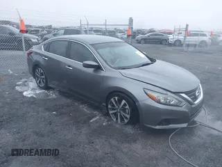 2017 Nissan Altima SV with VIN 1N4AL3AP6HC473555, listed as a IAAI auction lot 41509127 with 92,501 mi miles and . Bid and sale history available at carsss.com. Image 1.
