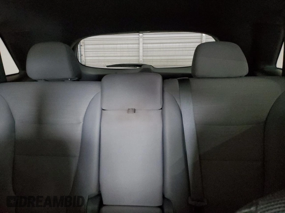 2015 Kia Sorento LX z VIN 5XYKTCA69FG593865, wystawiony jako Copart lot #49466205 z przebiegiem 128 270 mil mil oraz Szkoda całkowita • Salvage title. Historia ofert i sprzedaży dostępna na DreamBid. Obrazek 10.