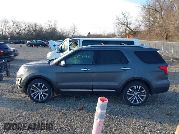 2016 Ford Explorer Platinum z VIN 1FM5K8HT8GGC59412, wystawiony jako IAAI lot #41859172 z przebiegiem 101 631 mil mil oraz . Historia ofert i sprzedaży dostępna na DreamBid. Obrazek 14.