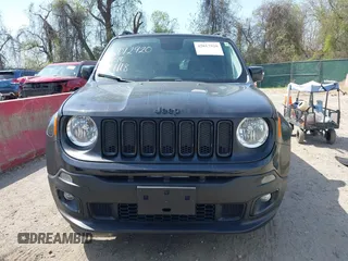 2016 Jeep Renegade Latitude with VIN ZACCJBBT0GPD04026, listed as a IAAI auction lot 42012920 with 182,076 mi miles. Bid and sale history available at carsss.com. Image 12.