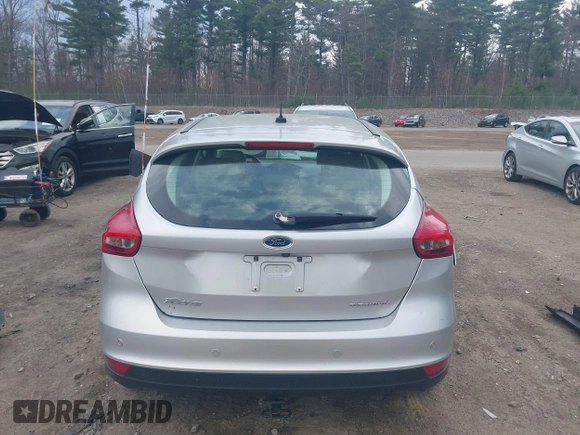 2018 Ford Focus Titanium с VIN 1FADP3N23JL279460, выставлен на аукционе IAAI как лот 42118446 с пробегом 156 309 миль миль и . История ставок и продаж доступна на DreamBid. Изображение 17.