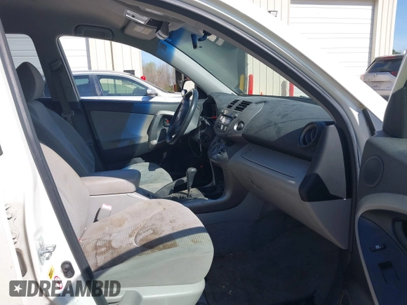 2007 Toyota RAV4 Limited with VIN JTMZK31V075013616, listed as a IAAI auction lot 41911177 with 281,075 mi miles. Bid and sale history available at carsss.com. Image 5.