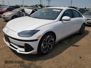 2023 Hyundai Ioniq 6 Preferred z VIN KMHM34AC6PA049017, wystawiony jako Copart lot #63924084 z przebiegiem 9536 mil mil oraz Szkoda całkowita • Salvage title. Historia ofert i sprzedaży dostępna na DreamBid. Obrazek 1.