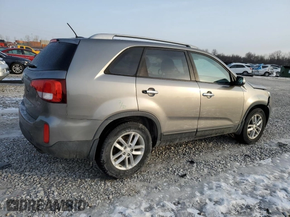 2014 Kia Sorento LX with VIN 5XYKTDA73EG548725, listed as a Copart auction lot 89277625 with 125,847 mi miles and Salvage Title. Bid and sale history available at carsss.com. Image 3.