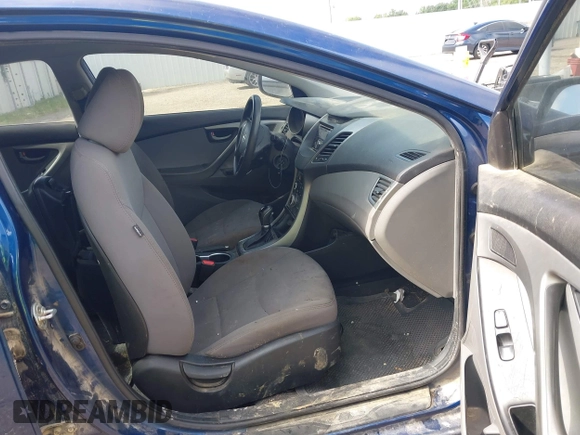 2016 Hyundai Elantra SE with VIN 5NPDH4AEXGH738042, listed as a IAAI auction lot 42366892 with 221,567 mi miles and . Bid and sale history available at DreamBid. Image 5.